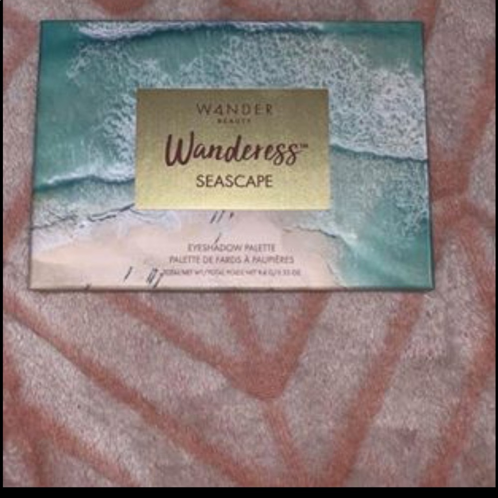 Wander beauty eyeshadow pallet
